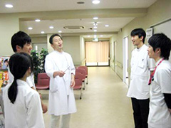 婦人科　金岡先生