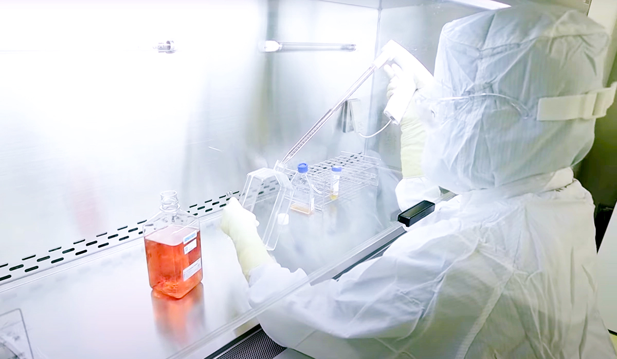 GMPグレードに準拠したCPC（細胞培養加工施設）